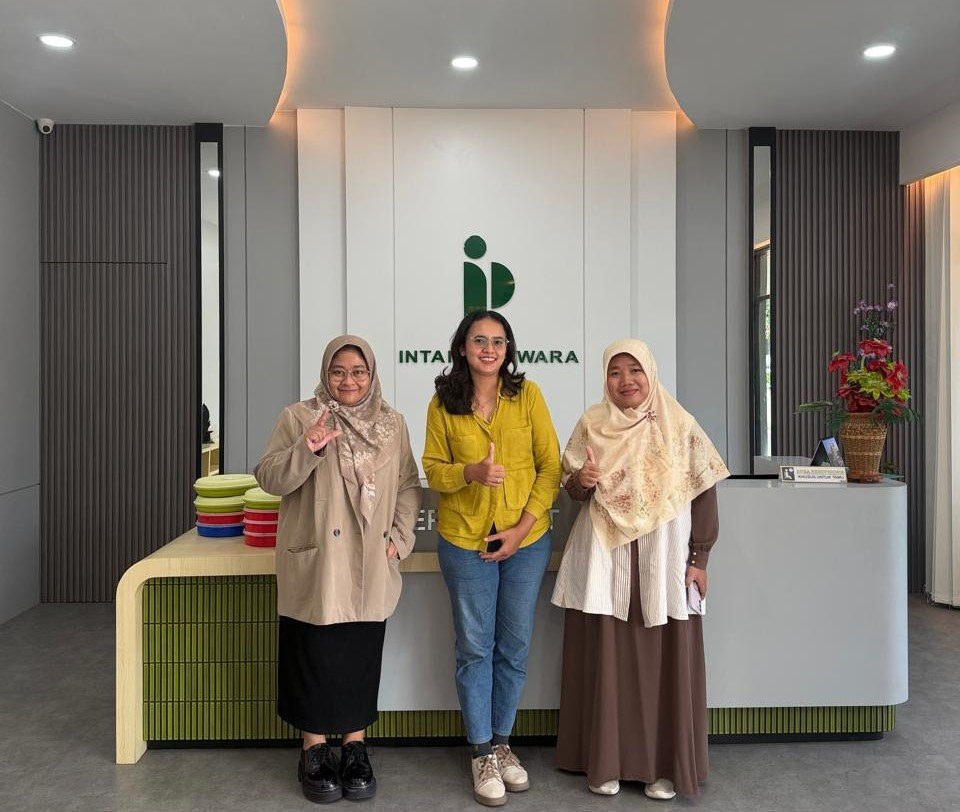 Kolaborasi Prodi Manajemen Bisnis Syariah dan PT Intan Pariwara